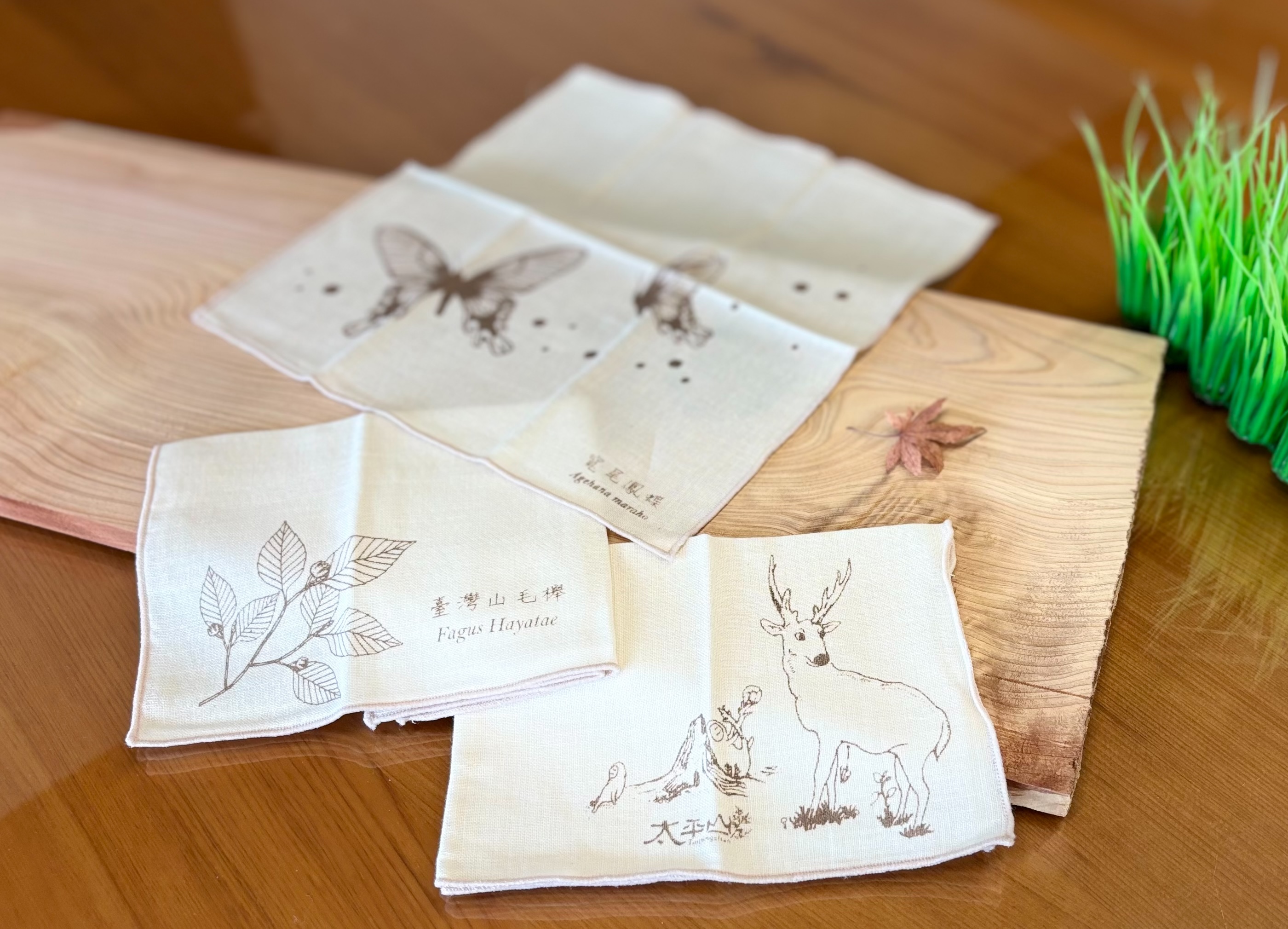 有機棉手帕(太平之森、臺灣山毛櫸、寬尾鳳蝶)