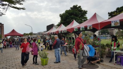 『鐵花國際森林日–守護你我的都市』贈苗活動