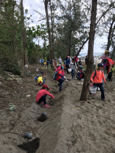營造富山護漁區海岸復育棲地