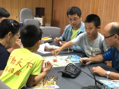 林管處同仁透過桌遊體驗海洋危機2