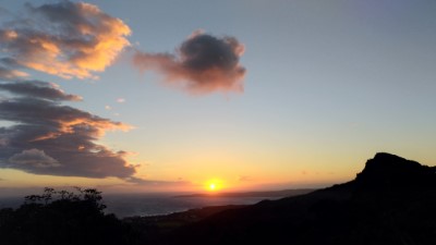 秋季落山風初起，墾丁候鳥季隨之展開(攝影者：黃曾絃宇)