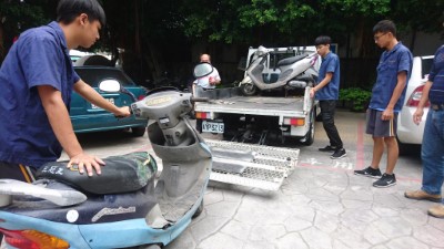 林務局退役巡山車轉贈職校運用-車輛數台