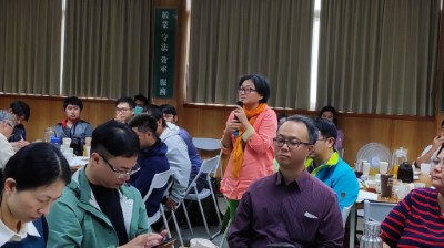 環保聯盟花蓮分會長鍾寶珠提出上中下游一同治理平台想法