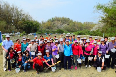 植樹活動參加民眾大合照