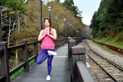 六月搭乘檜木列車去阿里山體驗瑜珈