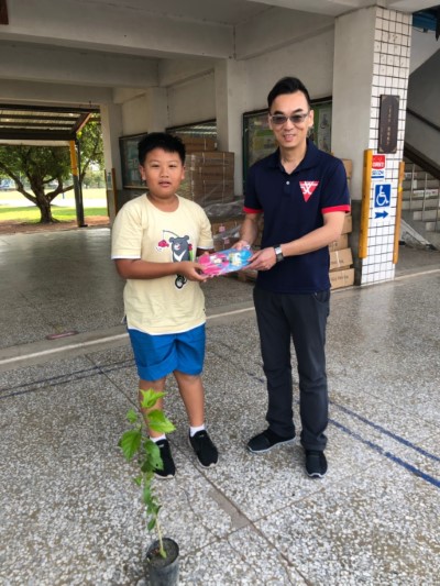 濱海校園來種樹，營造鳥類新樂園