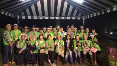 賞螢季期間皆由在地社區人力進行導覽解說，動員達1,200人次，以提供專業且高品質的解說服務。
