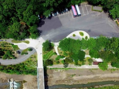 圖1瀑布步道起點、巨石地標、雙流橋、無障礙環狀步道、景觀平台