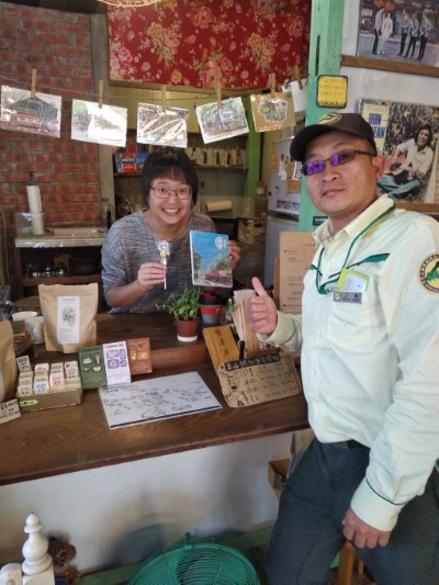 林鐵親善大使周邊走透透致贈文創商品及手工棒棒糖