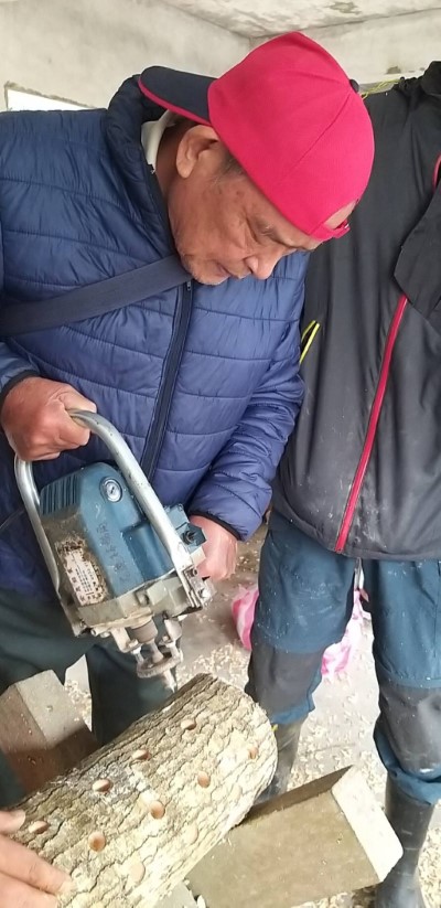 鑽孔