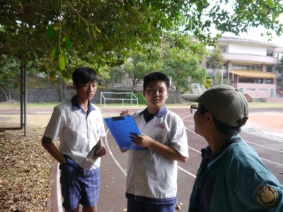 到戶外觀察校園生物