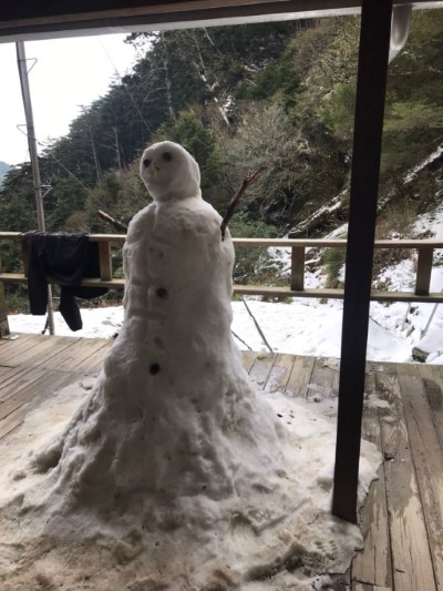 嘉明湖國家步道降瑞雪