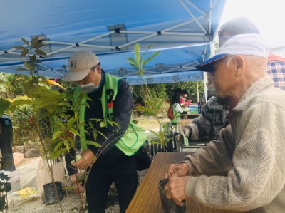 民眾領苗情形-1