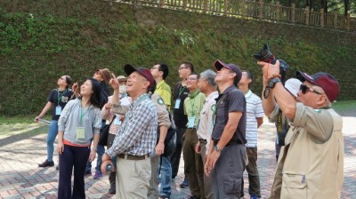 走出戶外~讓我們看雲去