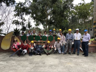 裝備上手，準備出發去維護森林