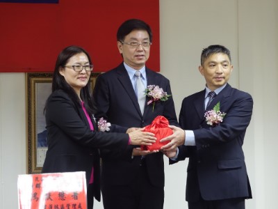 新卸任處長交接印信