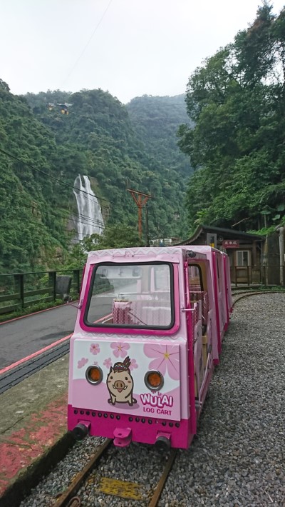 烏來台車瀑布站