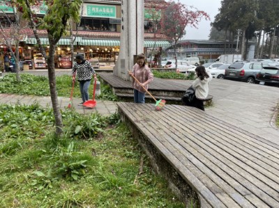 園區內商家合力清理區內環境