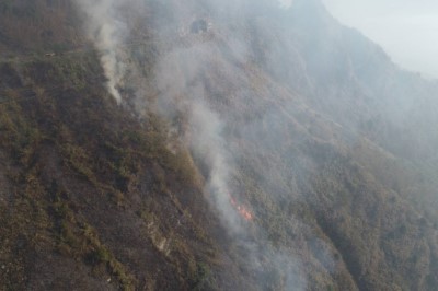 台18線69k公路下方火場-1