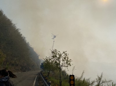 空中勤務總隊協助空中撒水滅