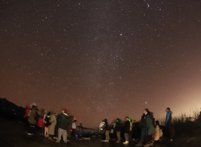 晚上由嘉義市天文協會帶領民眾深度觀星