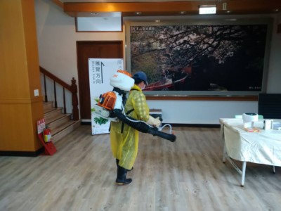 園區內室內場域雖目前仍暫不開放，消毒工作依舊定期辦理