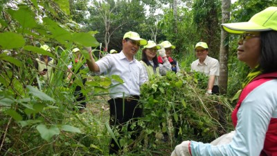 109年小花蔓澤蘭全國防治日除蔓活動