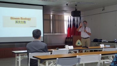 國立東華大學自然環境與環境學系黃國靖老師