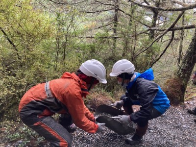 手作步道舖面整理土石回填