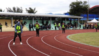 負重跑走