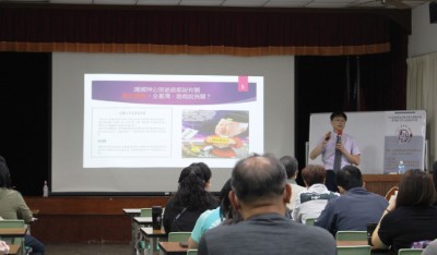 法務部廉政署南部地區調查組組長黃元冠檢察官進行企業誠信反貪宣導，期盼創造誠信高效的從業環境