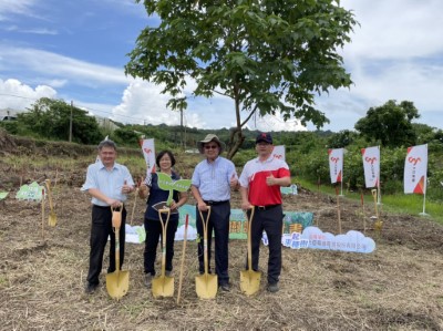 大亞電線電纜沈尚弘董事長及沈尚宜總經理大力支持植樹造林工作