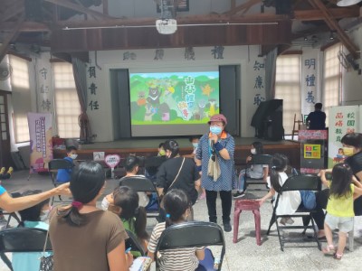 家長與小朋友回答誠信故事所傳達的內容