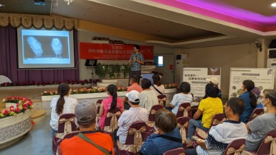 由洪孝宇博士介紹草鴞的生態習性