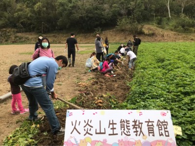 農事體驗-火炎山生態教育館李靜怡攝