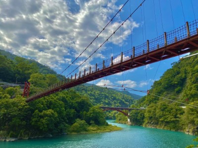 烏來吊橋景色