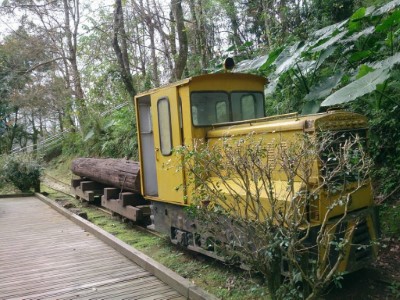 池南國家森林遊樂區汽油機關車