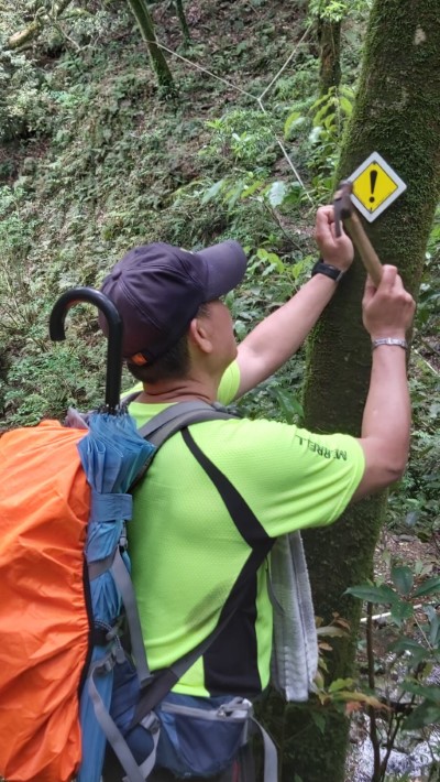 山域路標設置(桃園市山岳協會攝影)