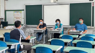 6.考生與口試委員面談中