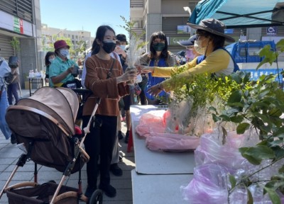 新城站植樹月贈苗(資料照片)