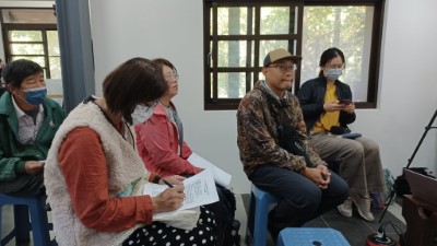 機關代表與民眾共同參與會議討論