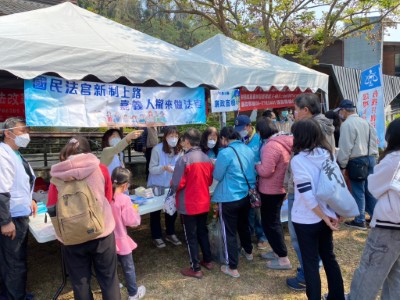 嘉義地方法院到場宣導今年度上路的國民法官制度