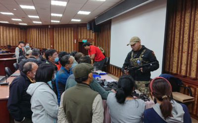 嘉義林管處採購6組防治驅離工具，辦理教育訓練培訓在地成員操作獼猴驅離工具