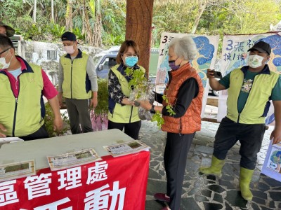 捐發票兌領苗木