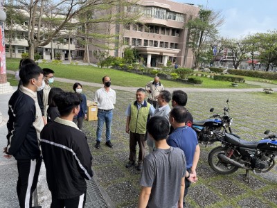 花蓮林區管理處2輛捐贈退役擋車給花蓮高農