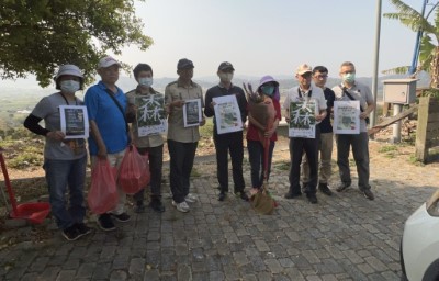 新竹林管處與苗栗縣政府消防局第五大隊卓蘭消防分隊，與民眾進行清明掃墓不用火宣導活動