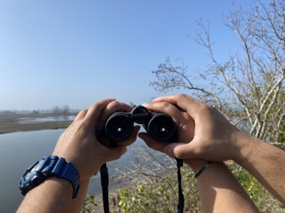 親子也可以租借雙筒望遠鏡到鰲鼓濕地賞鳥