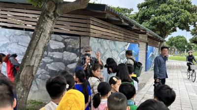 將福木移植至北濱公園