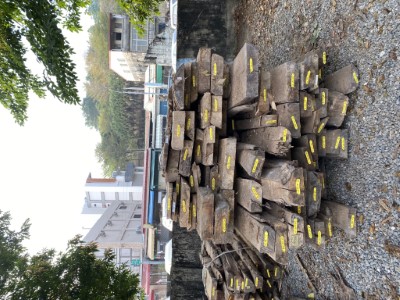 屏東林管處處提供吉貝木棉板材1批，予學校木雕教學創作