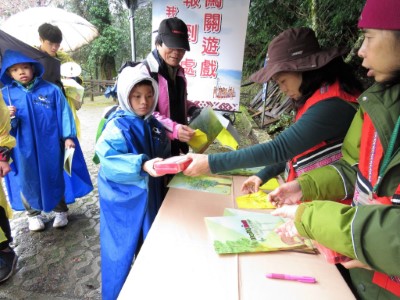 解說宣導志工闖關活動(新竹林管處提供)